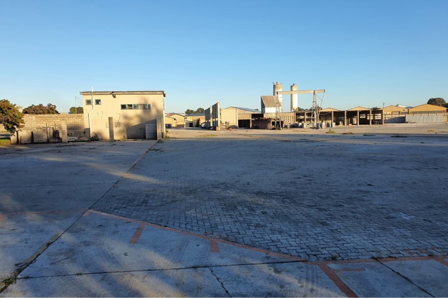 To Let commercial Property for Rent in Perseverance Industrial Eastern Cape